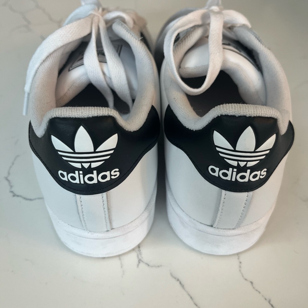 Adidas White and Black Superstar 2 - Picture 4 of 4